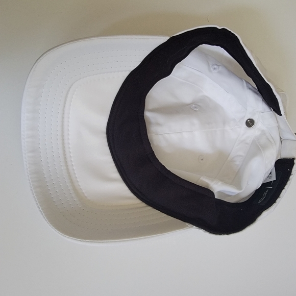 NIKE 2017 Adult Heritage 86 Kyrie Irving Adjustable Cap/Hat-White AA3926-100
